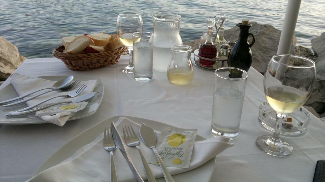 Apartment Maestral Πόρετς Εξωτερικό φωτογραφία