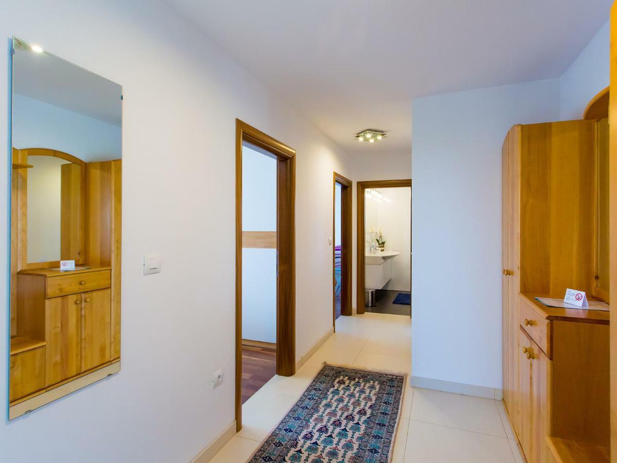 Apartment Maestral Πόρετς Εξωτερικό φωτογραφία