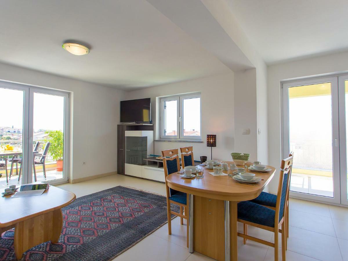 Apartment Maestral Πόρετς Εξωτερικό φωτογραφία