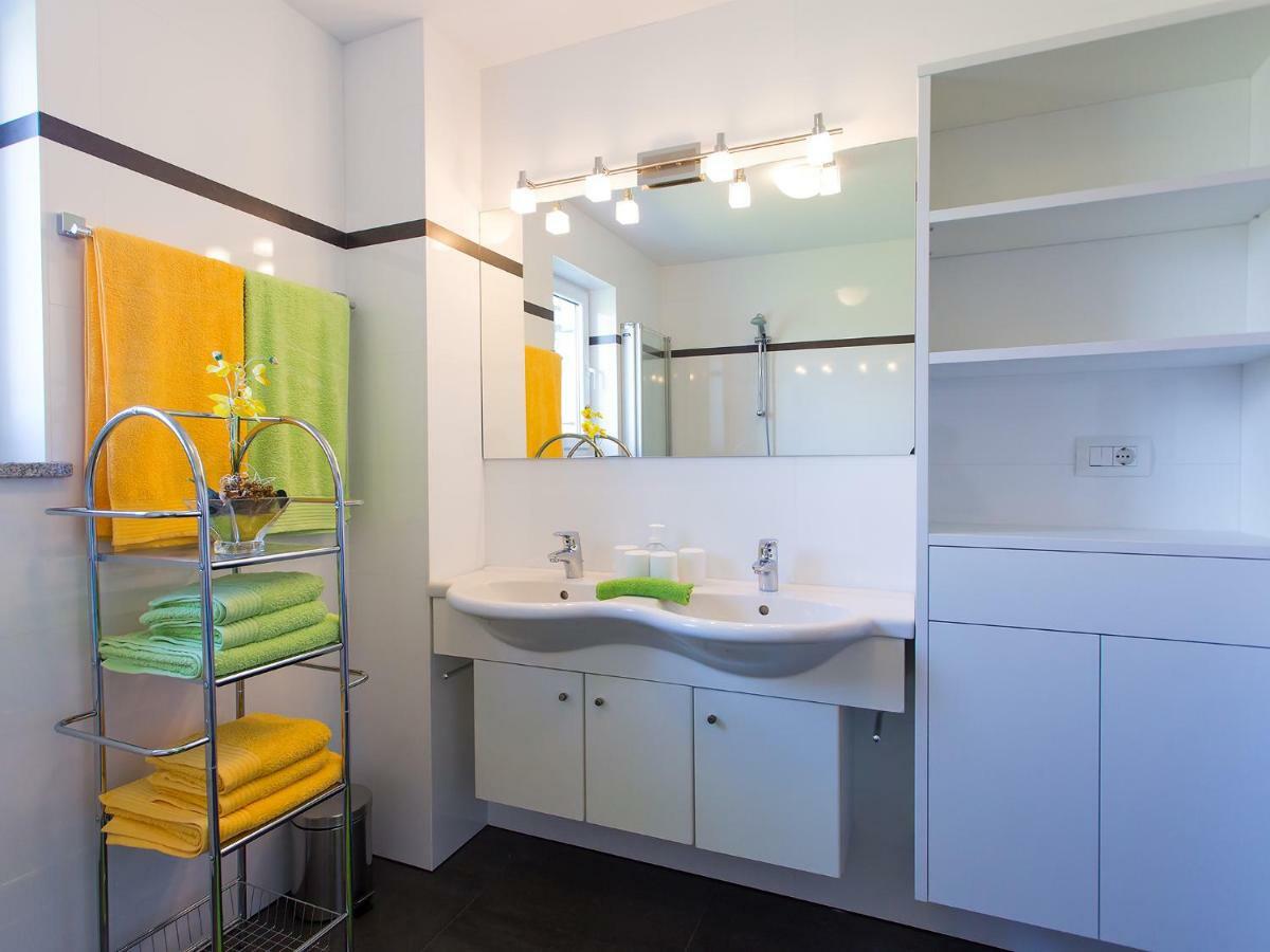 Apartment Maestral Πόρετς Εξωτερικό φωτογραφία