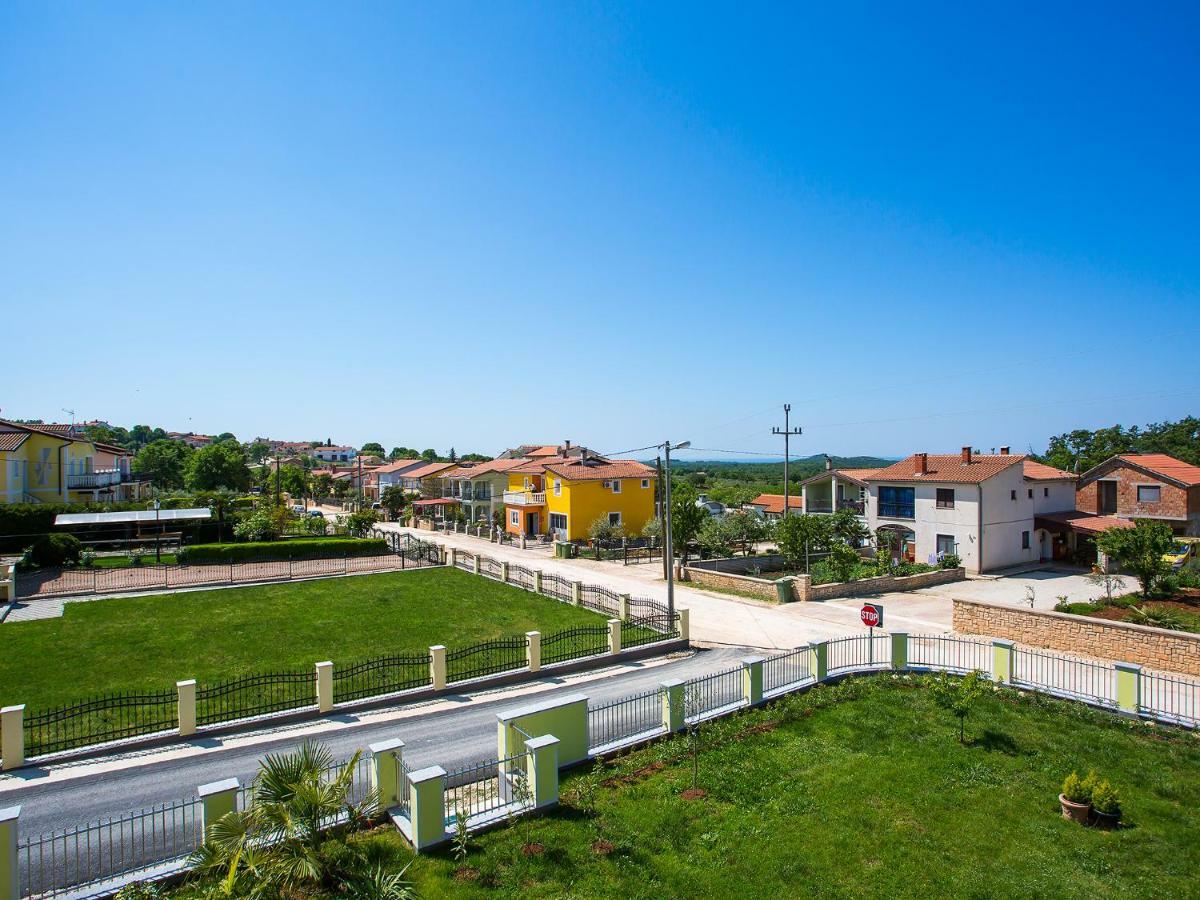 Apartment Maestral Πόρετς Εξωτερικό φωτογραφία